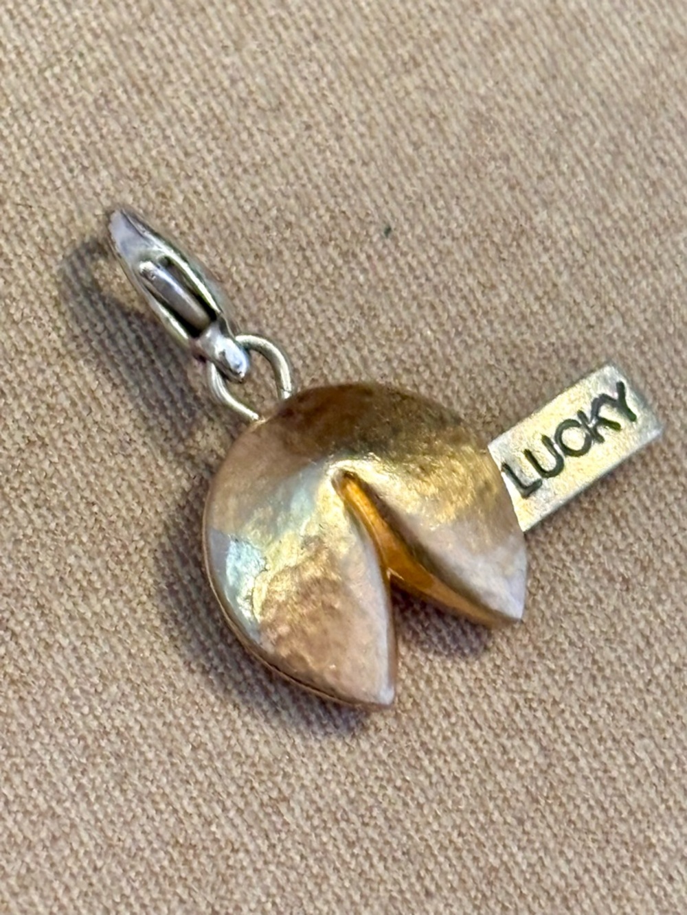 💲⤵️ Brighton Fortune Cookie snap charm Hammered gold Lucky Fortune slip Retired - Picture 3 of 6